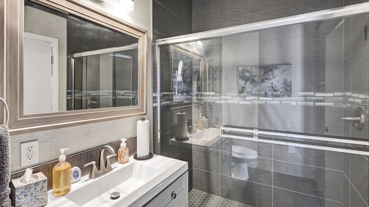 Photo of Bathroom in Centennial Hills