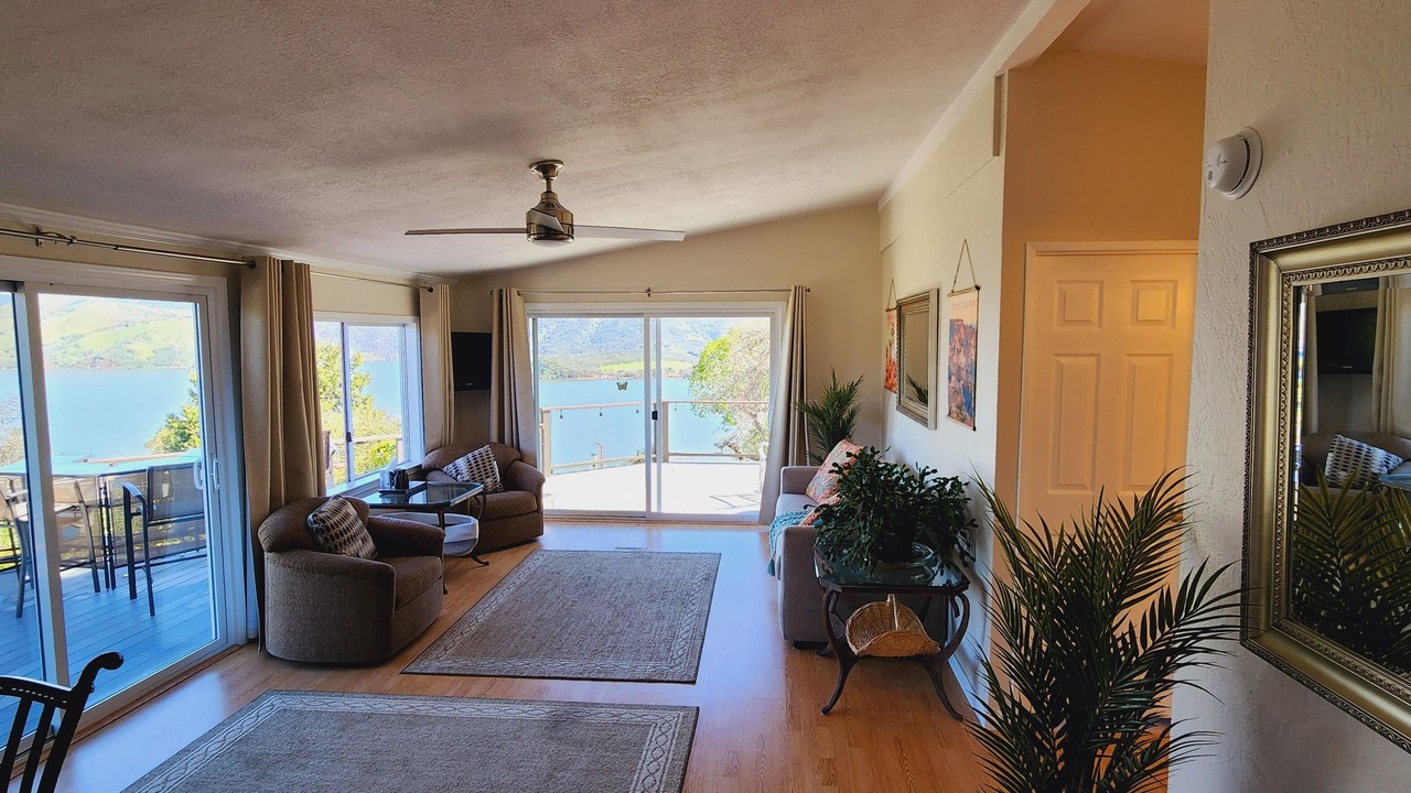 Photo of Livingroom in Soda Bay