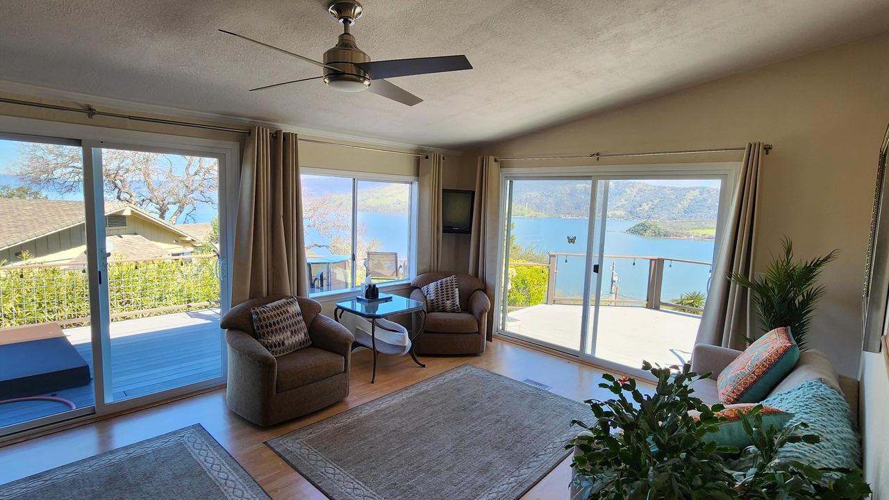 Photo of Livingroom in Soda Bay