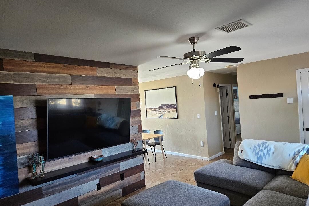 Photo of Livingroom in North Mountain