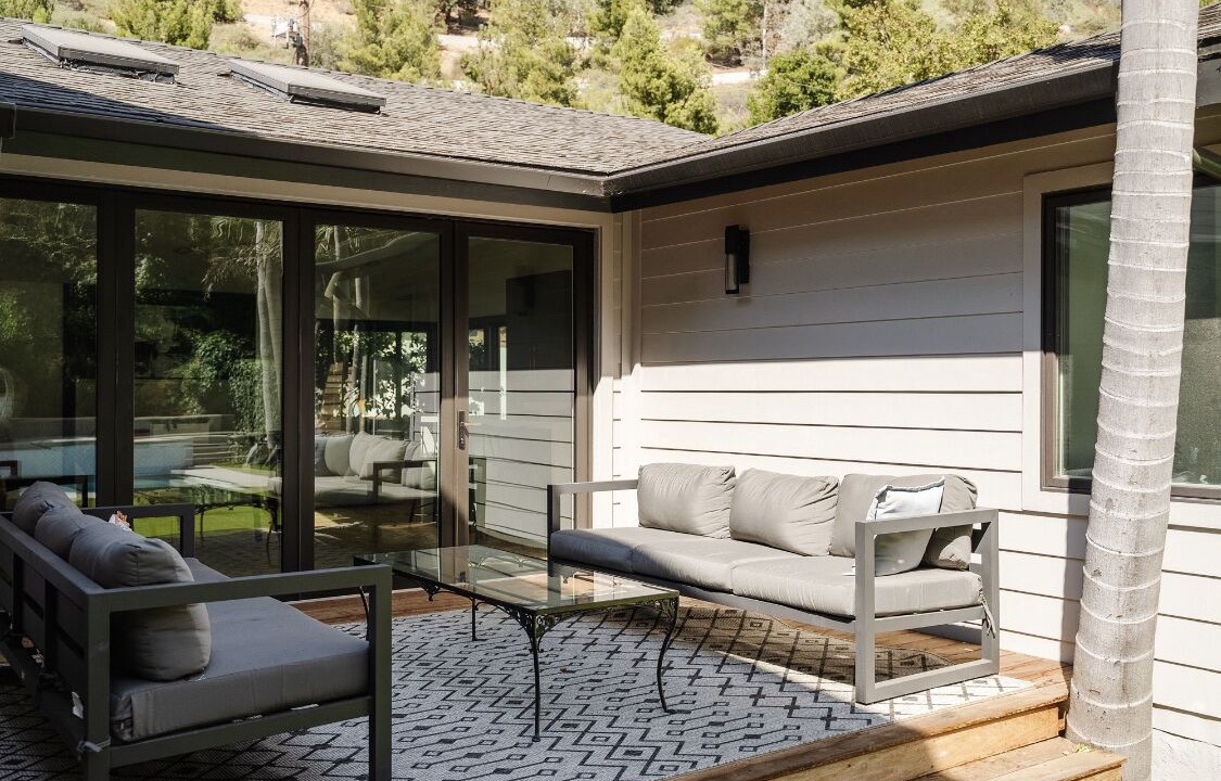 Photo of Patio Balcony in Beverly Glen