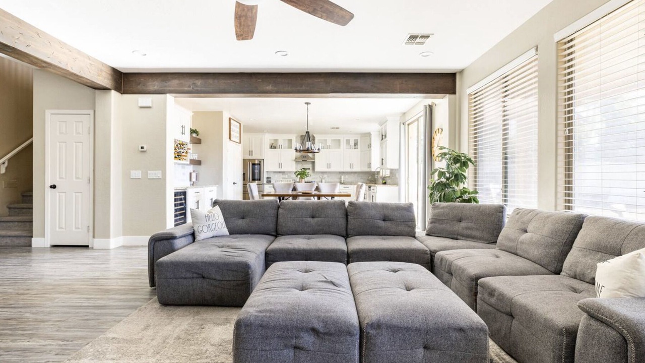 Photo of Livingroom in Glendale