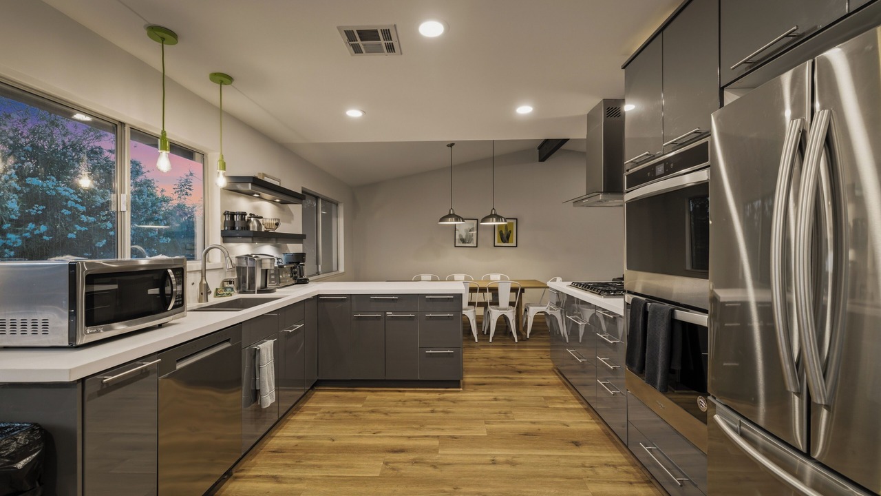 Photo of Kitchen in Canyon Gate Master