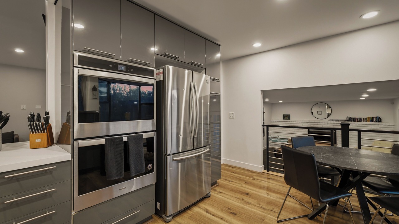 Photo of Kitchen in Canyon Gate Master