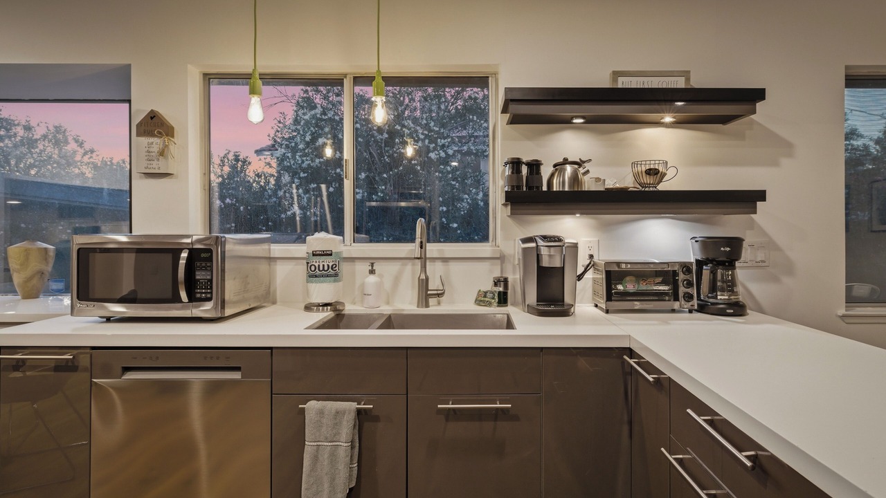 Photo of Kitchen in Canyon Gate Master