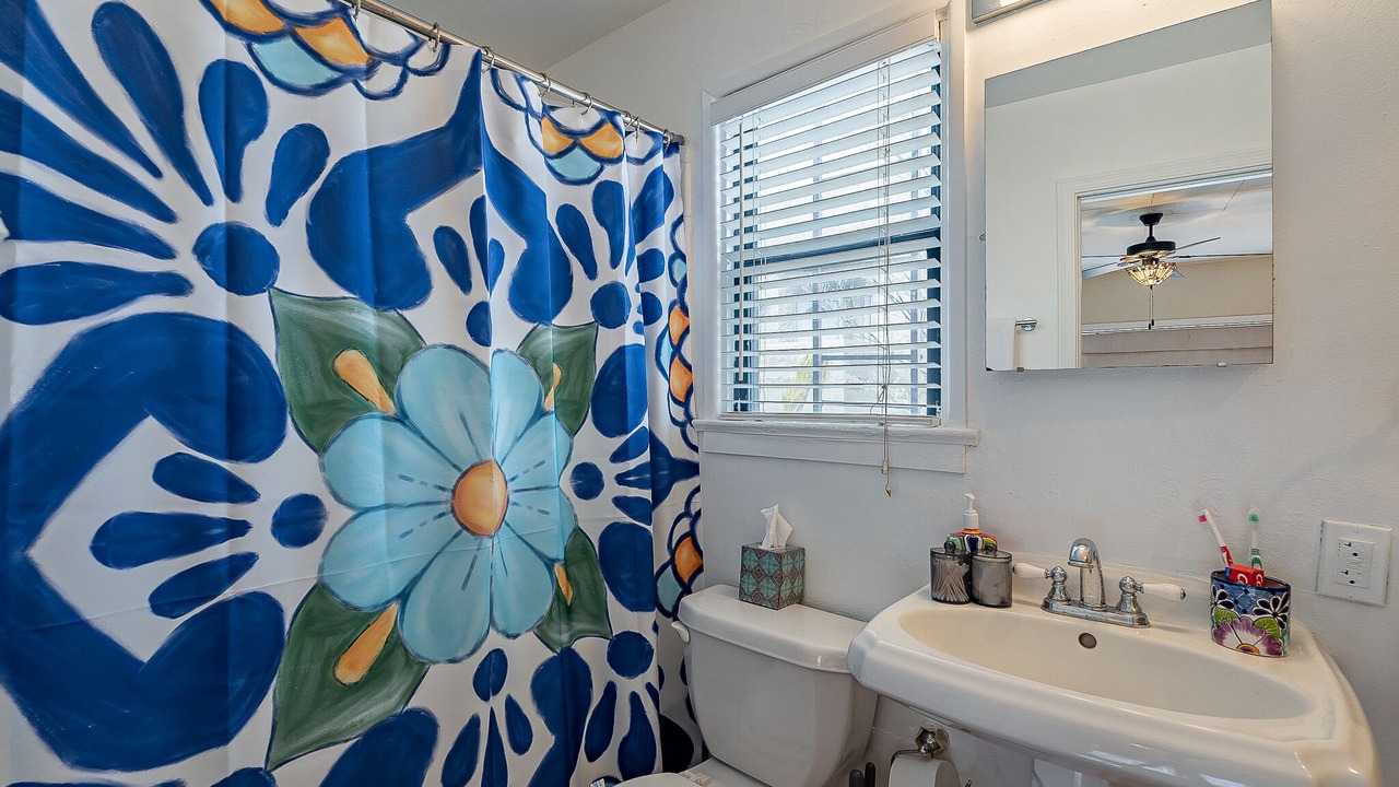 Photo of Bathroom in Sam Hughes
