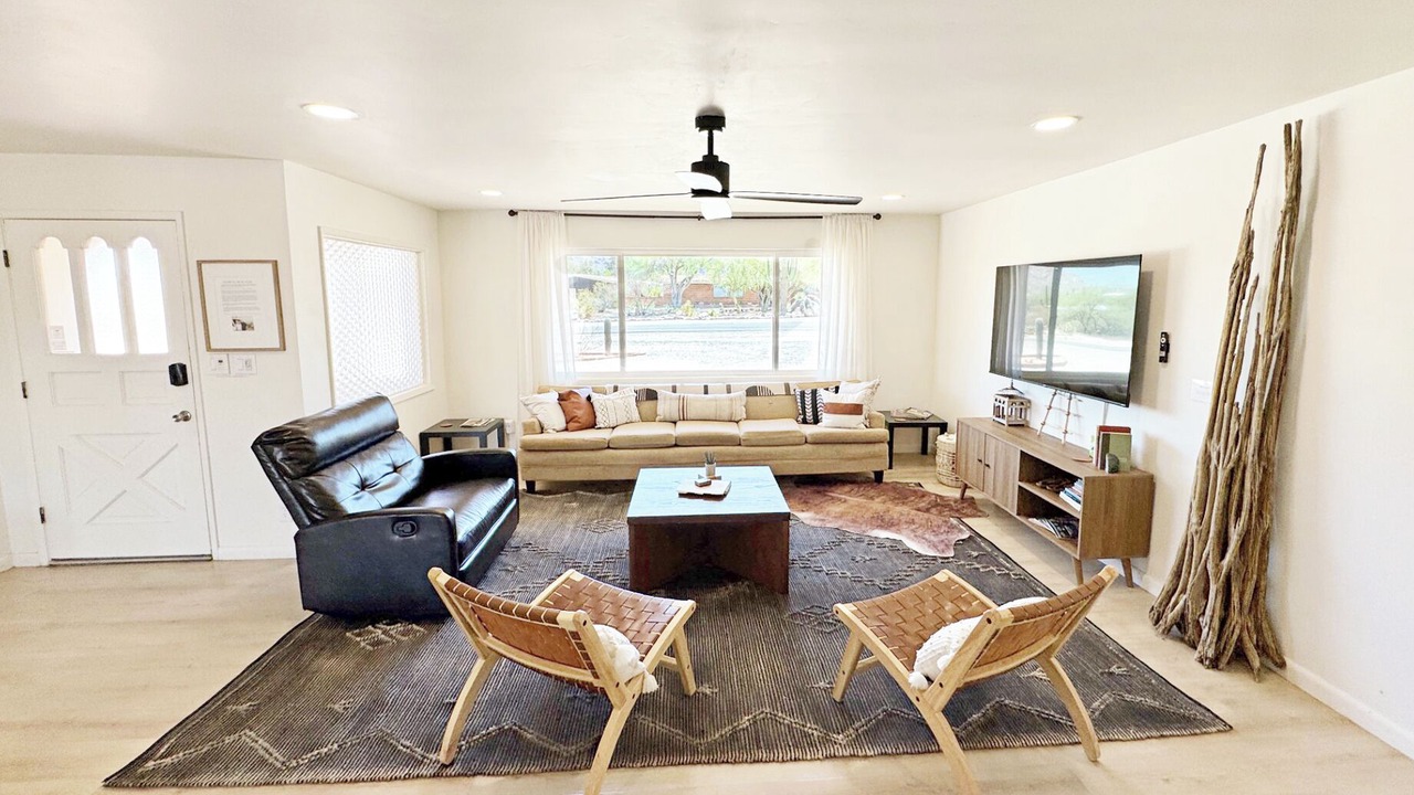 Photo of Livingroom in Casas Adobes