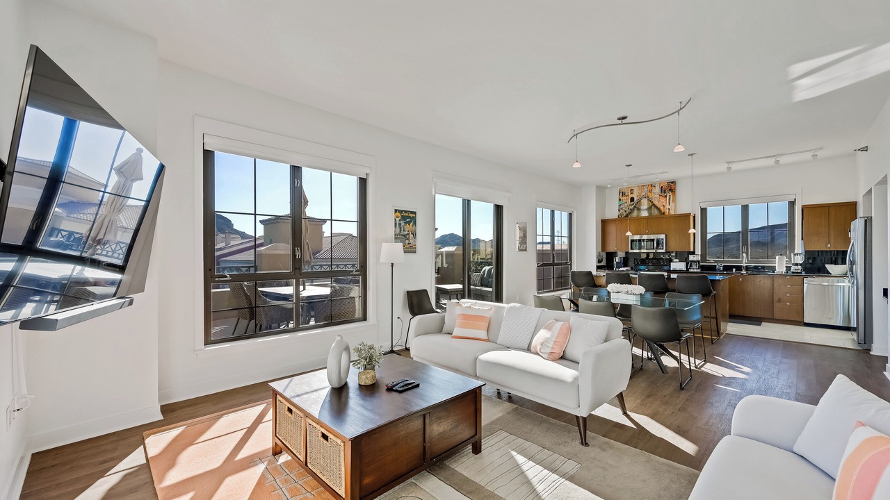 Photo of Livingroom in Lake Las Vegas