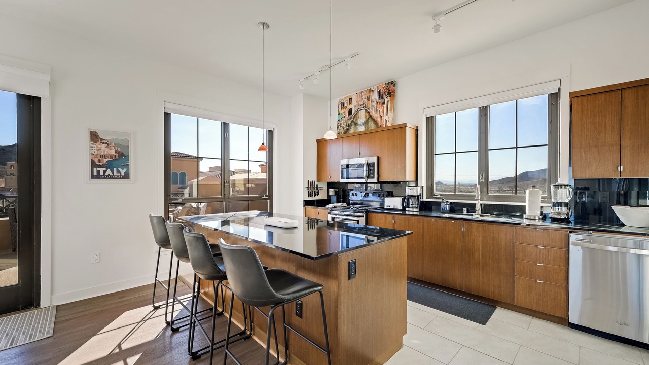 Photo of Kitchen in Lake Las Vegas