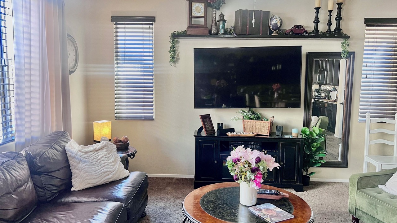 Photo of Livingroom in Rhodes Ranch