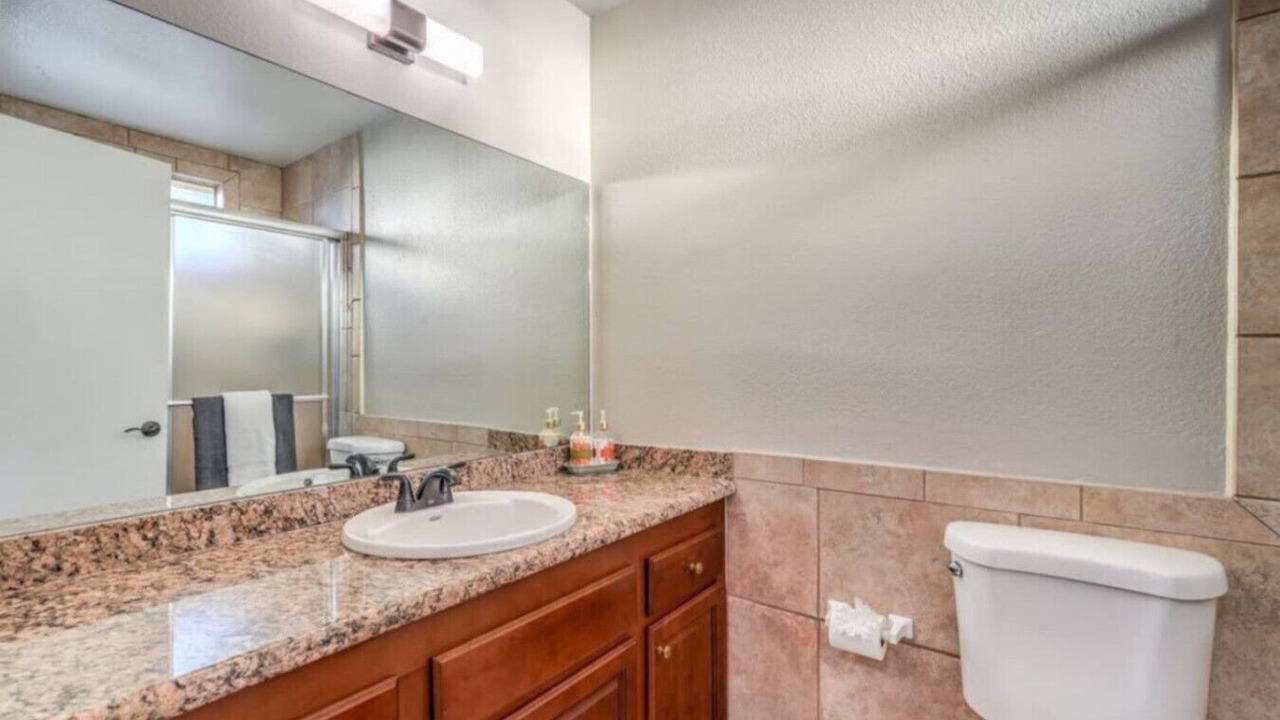 Photo of Bathroom in Chinatown