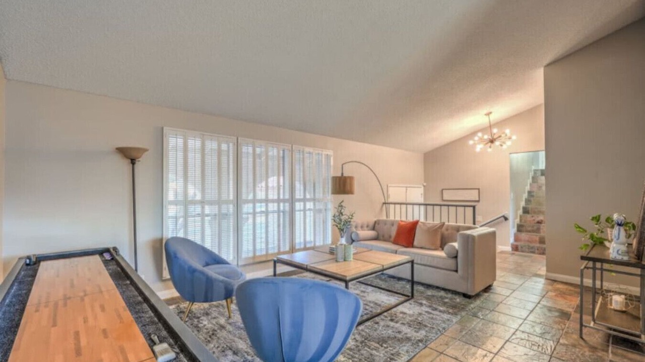 Photo of Livingroom in Chinatown