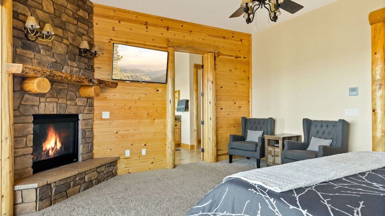 Photo of Livingroom in Castle Glen Estates