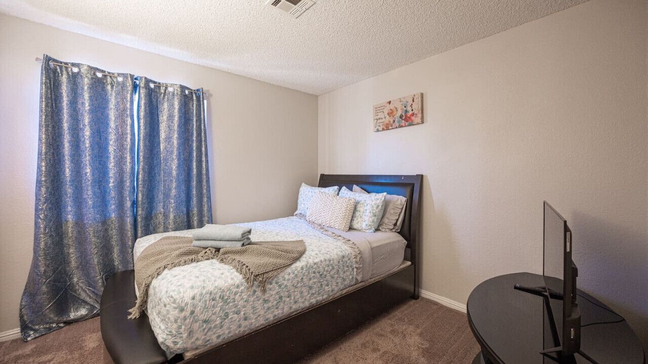 Photo of Bedroom in North Las Vegas