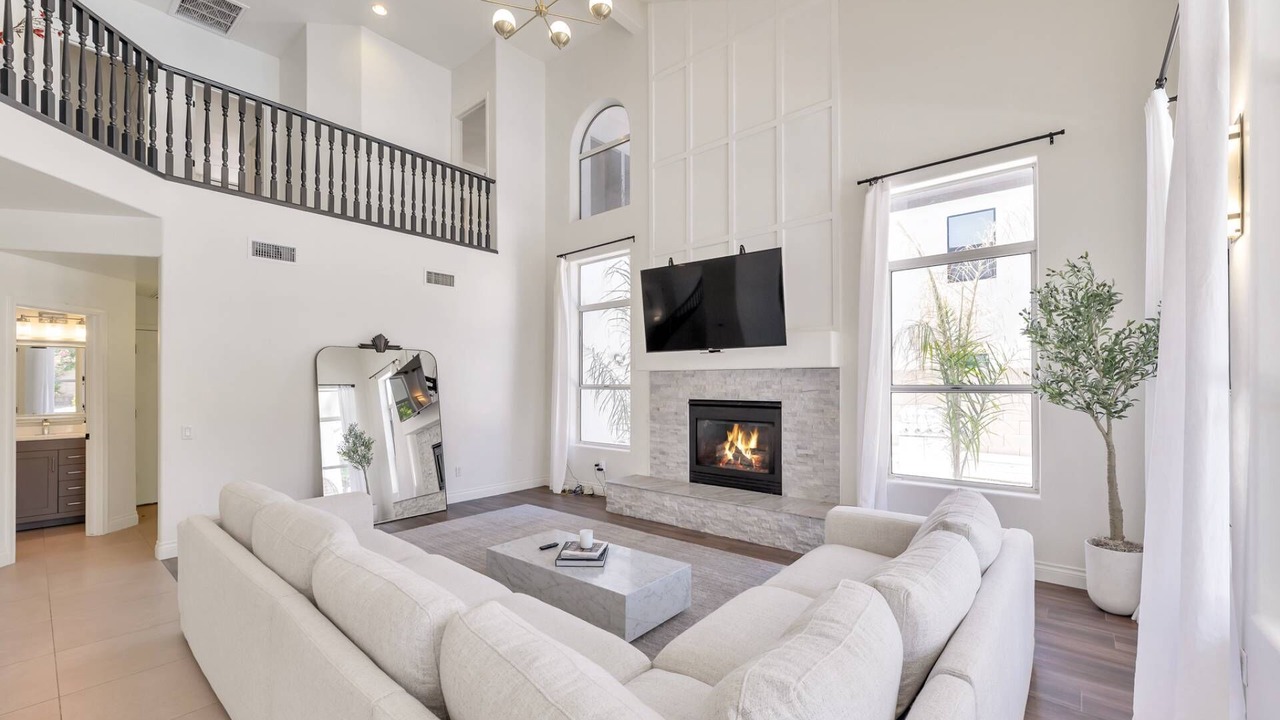 Photo of Livingroom in Arabian Crest