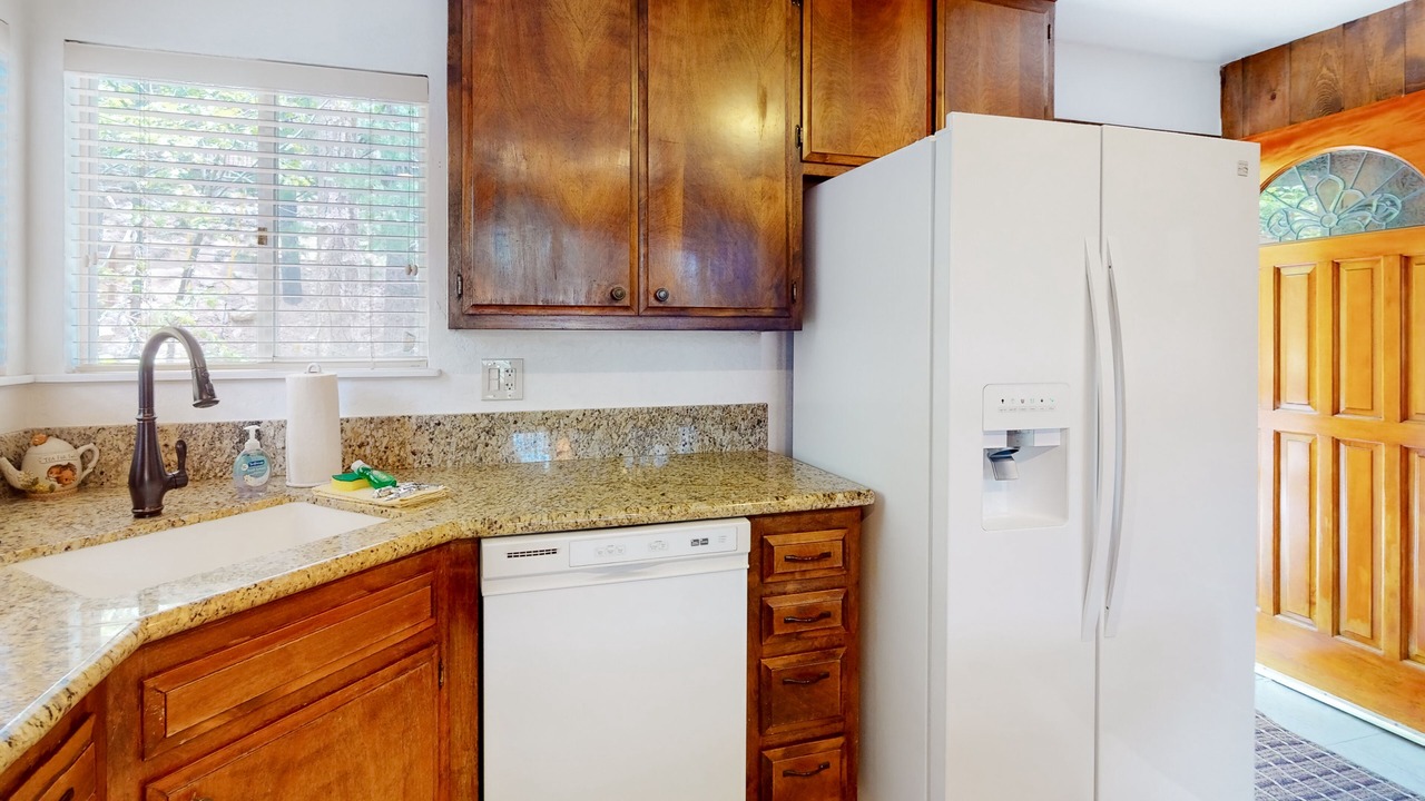 Photo of Kitchen in Blue Jay
