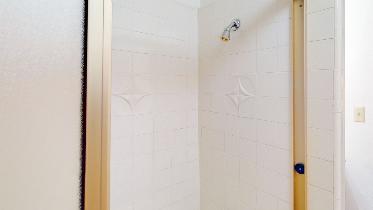 Photo of Bathroom in Blue Jay