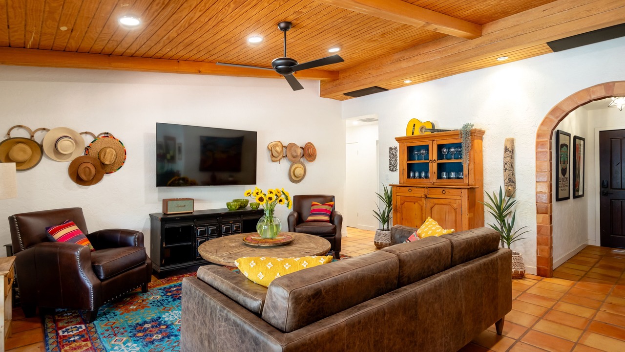 Photo of Livingroom in Tahquitz River Estates