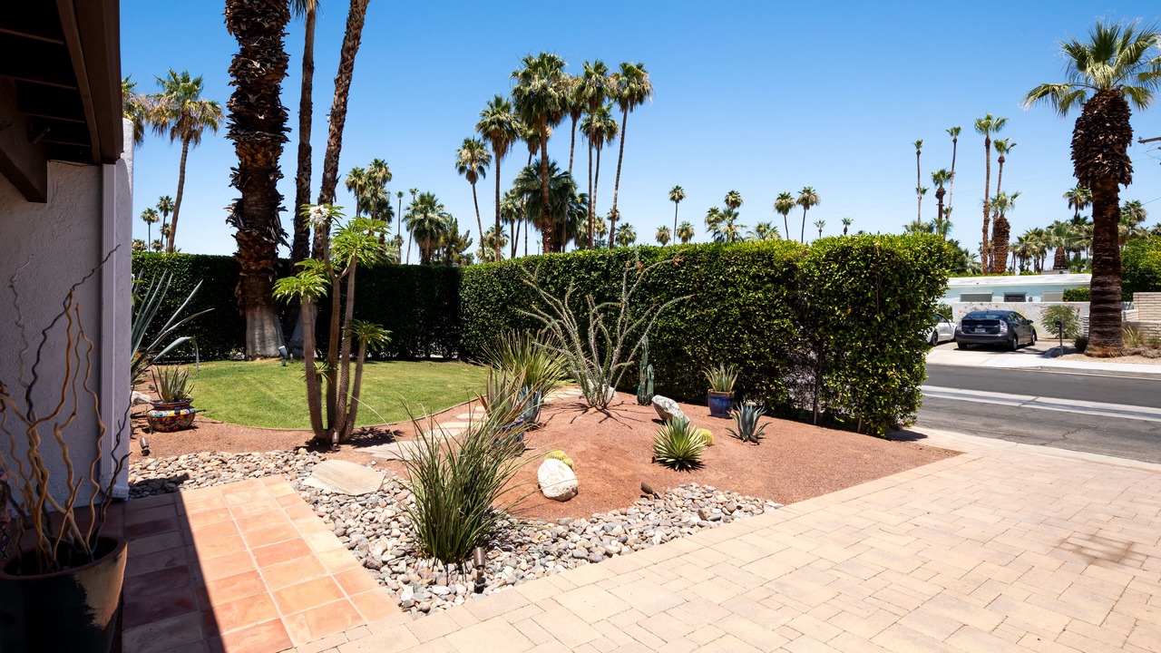 Photo of Outdoor in Tahquitz River Estates