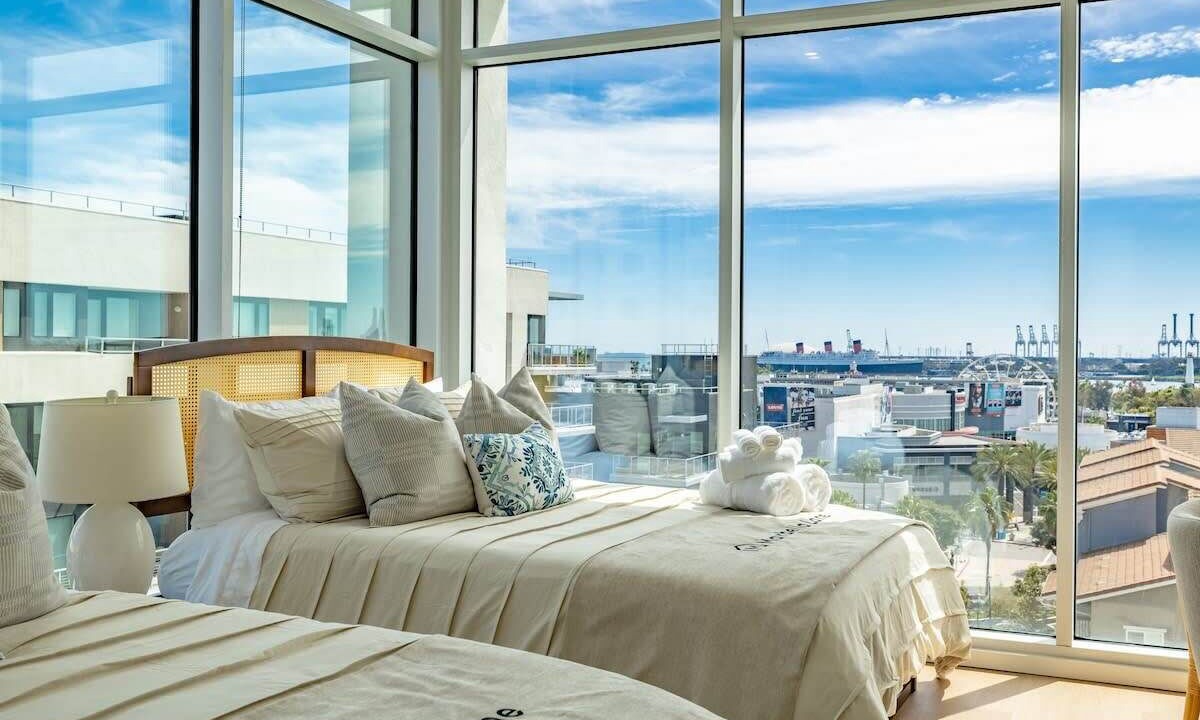 Photo of Bedroom in Waterfront