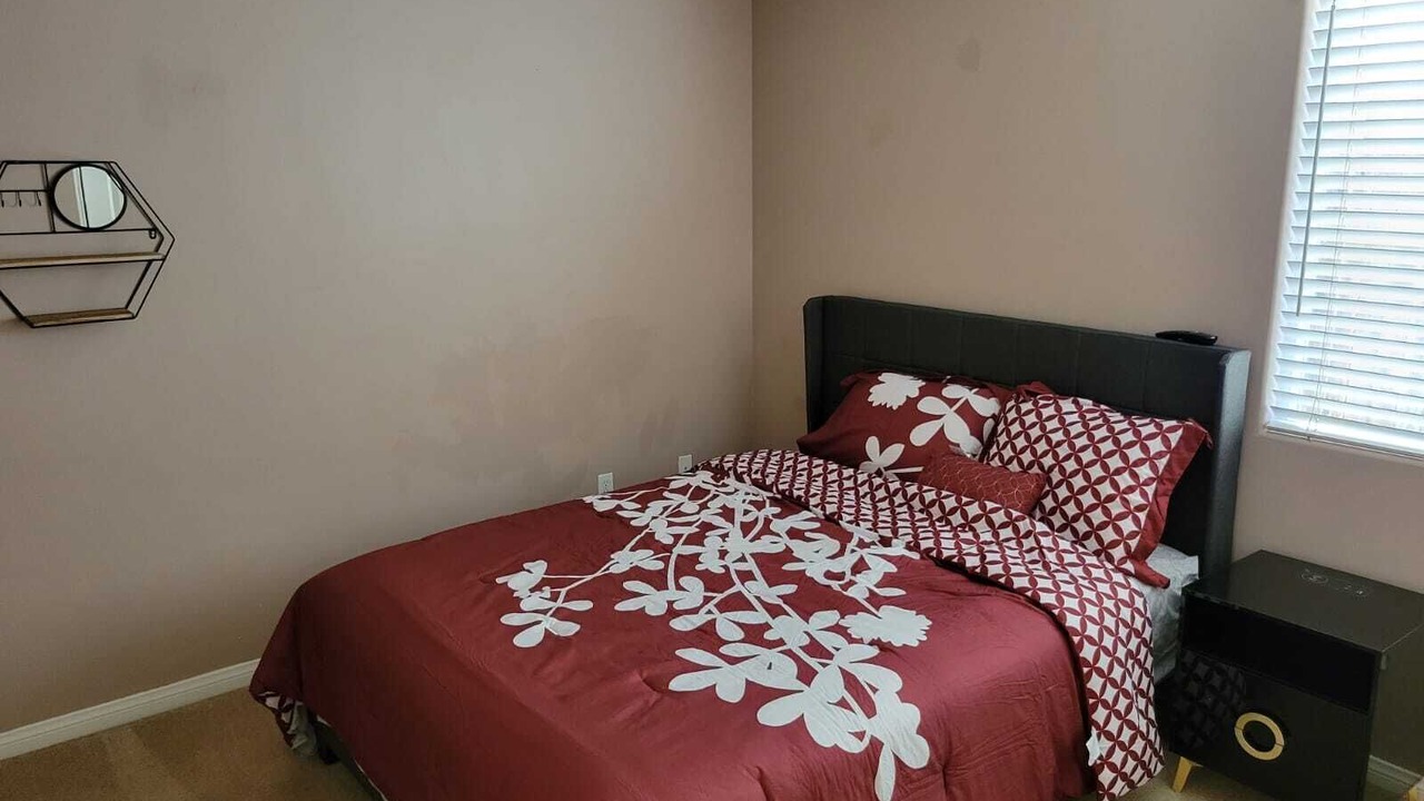 Photo of Bedroom in Southern Oaks