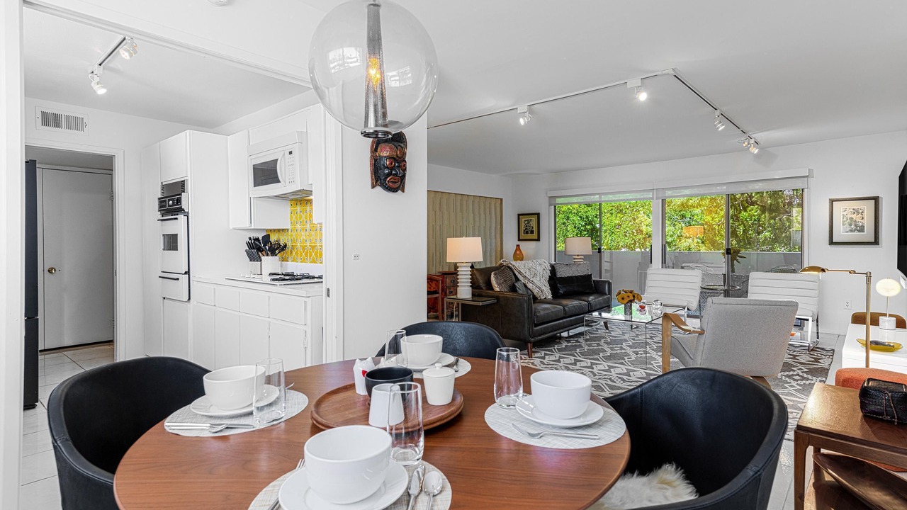 Photo of Bedroom in Canyon Corridor