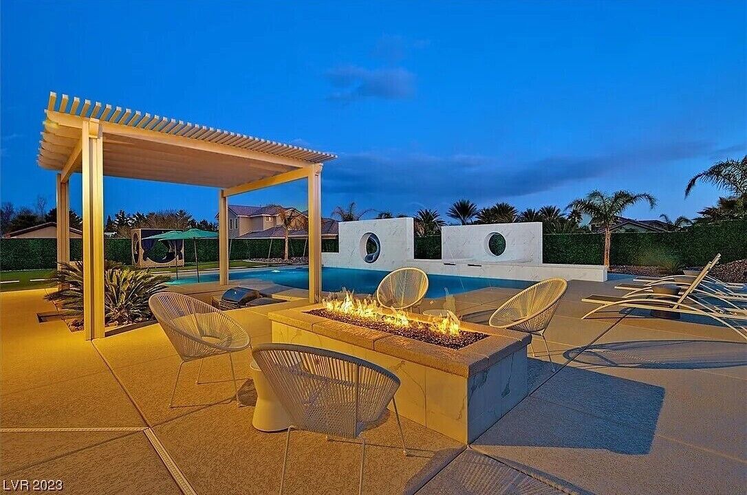 Photo of Patio Balcony in Enterprise