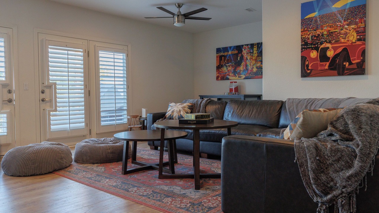 Photo of Livingroom in Green Valley
