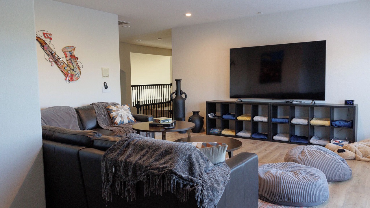 Photo of Livingroom in Green Valley