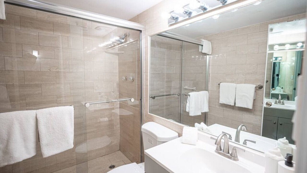 Photo of Bathroom in Las Vegas Strip