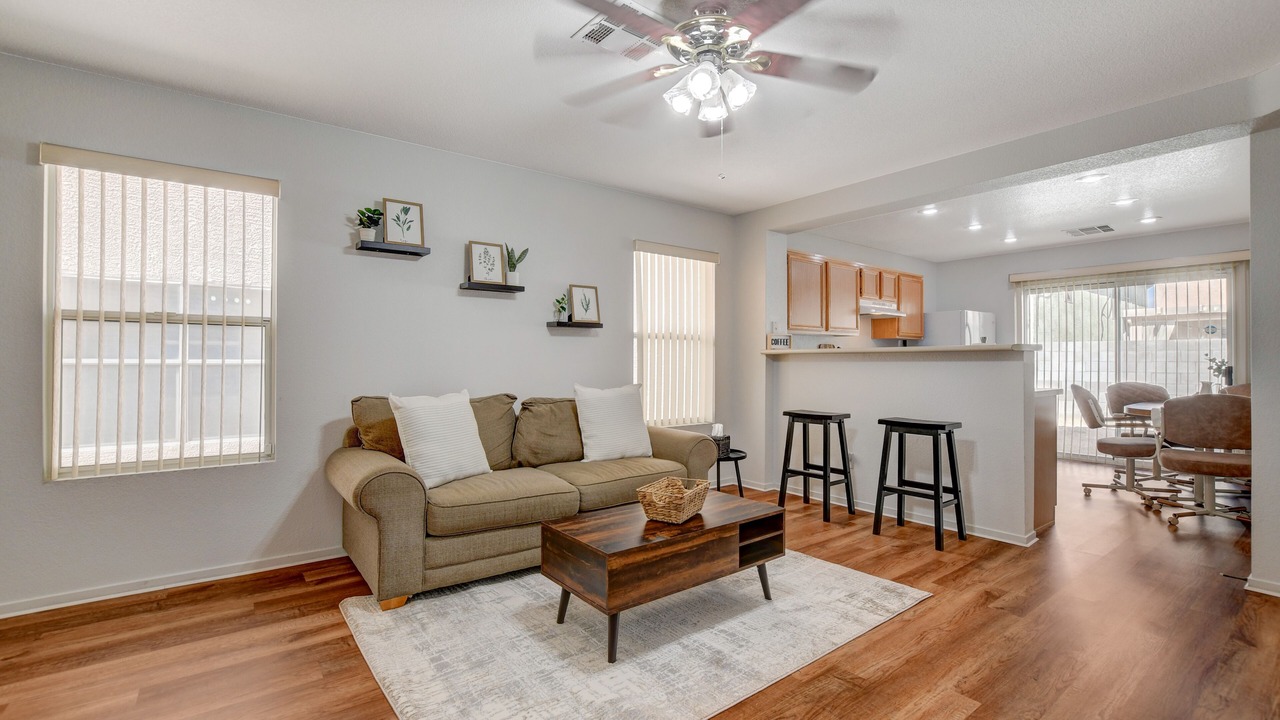 Photo of Livingroom in Silverado Ranch