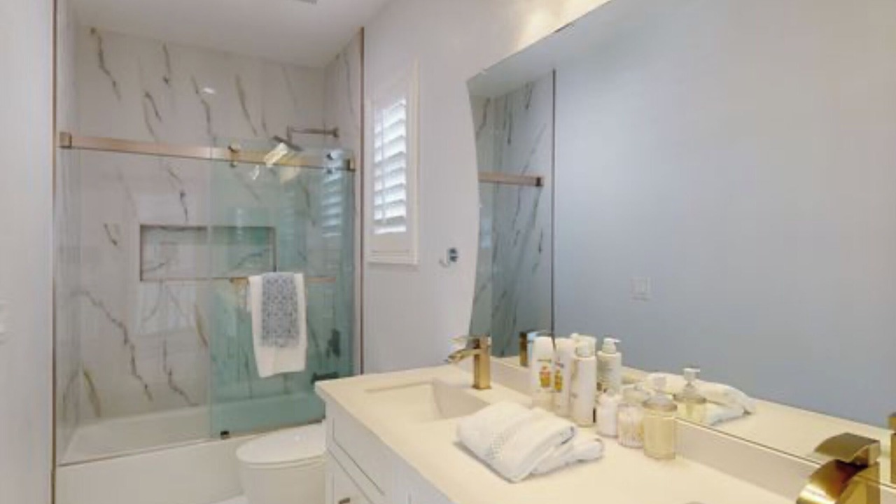 Photo of Bathroom in Summerlin South