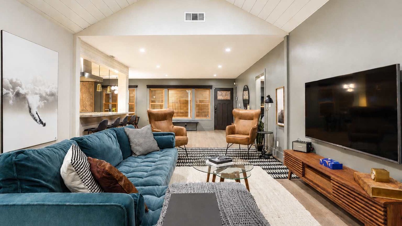 Photo of Livingroom in Laurel Canyon