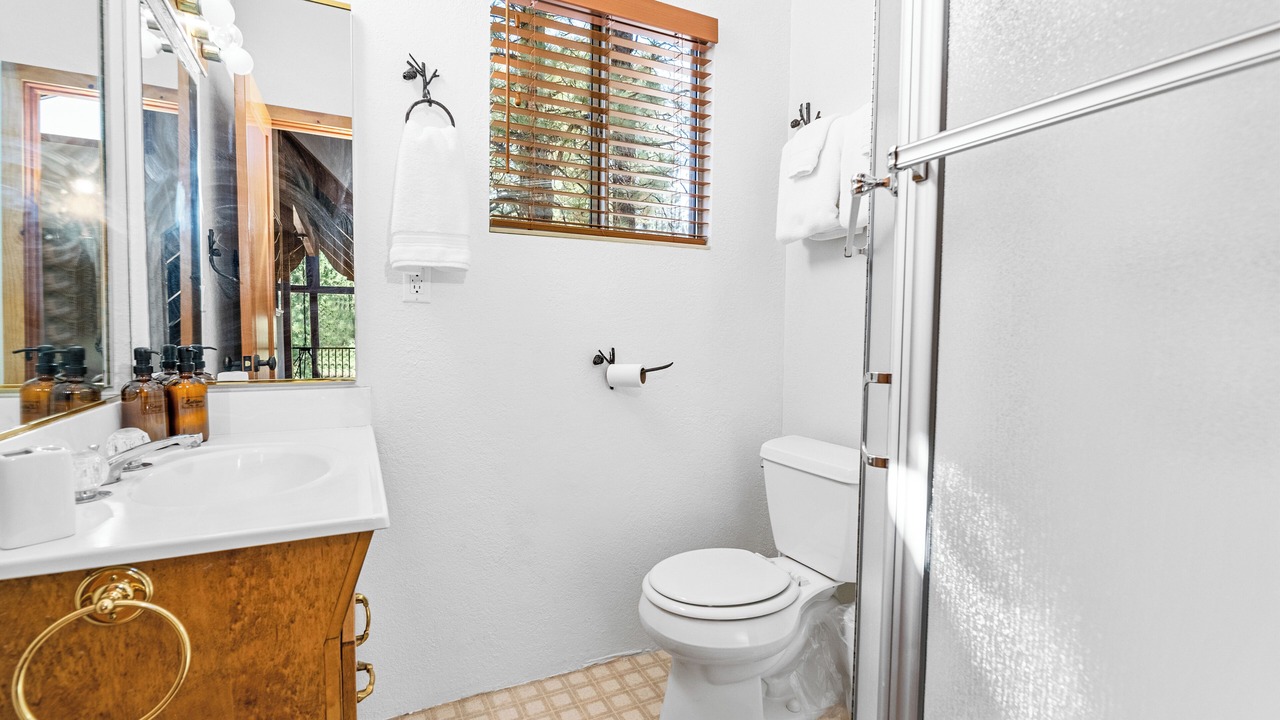 Photo of Bathroom in Fox Farm