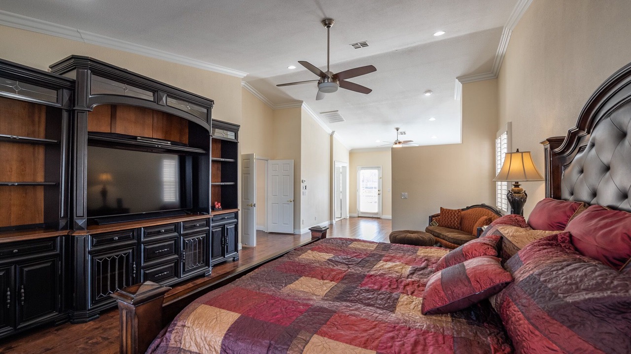 Photo of Bedroom in Green Valley
