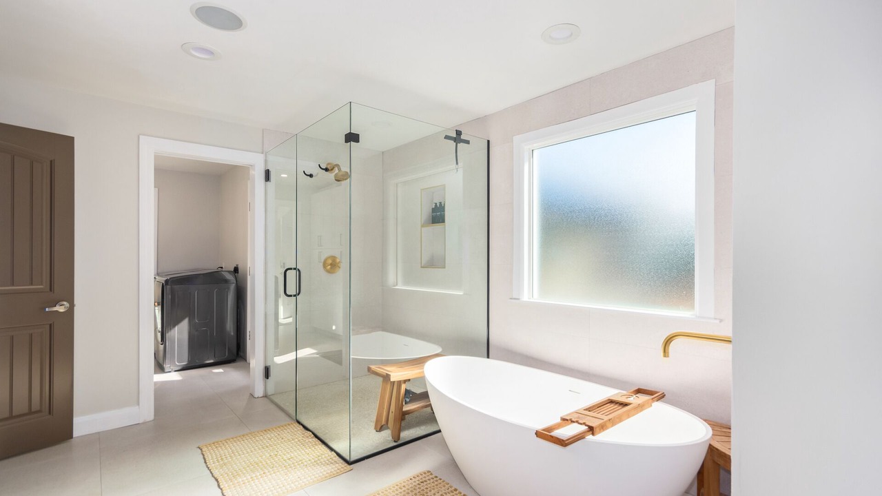 Photo of Bathroom in Encanto
