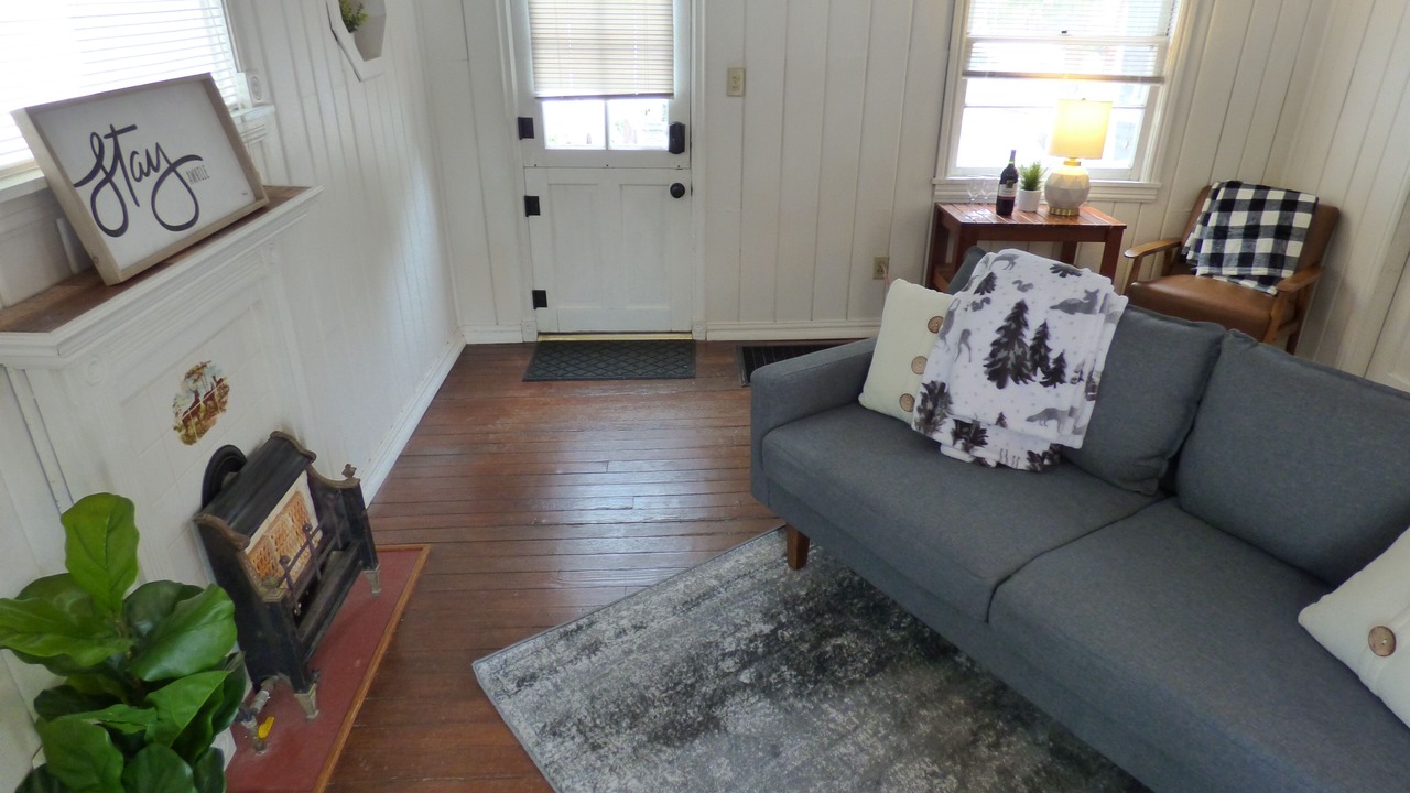 Photo of Livingroom in Cedar Glen