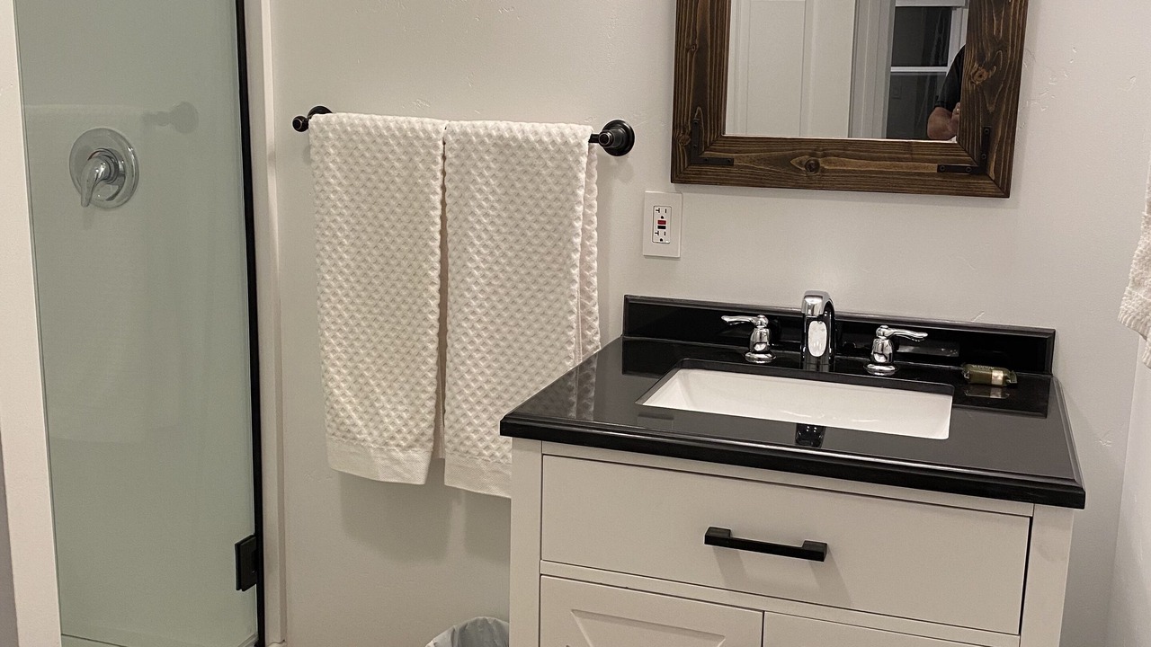 Photo of Bathroom in Crest
