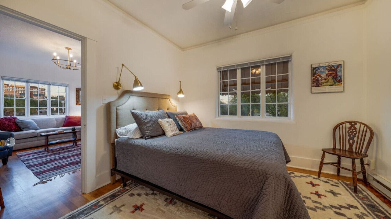 Photo of Bedroom in West University