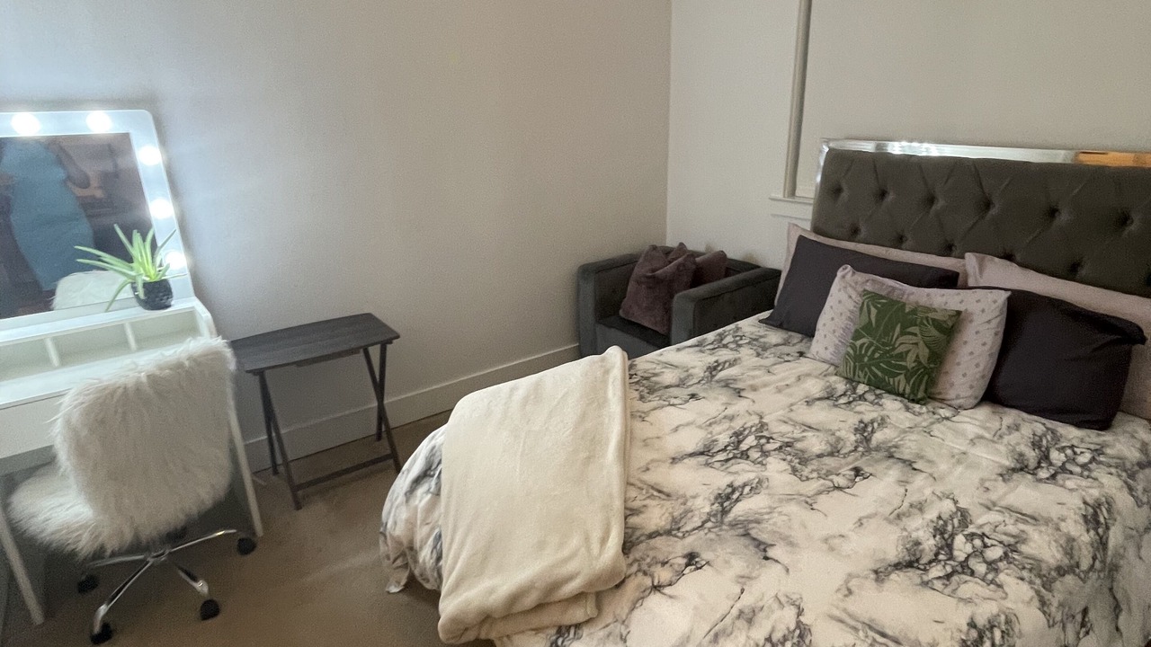 Photo of Bedroom in Hollywood