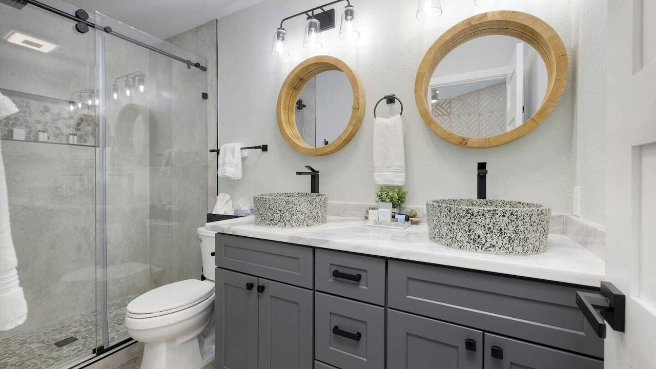 Photo of Bathroom in North Las Vegas