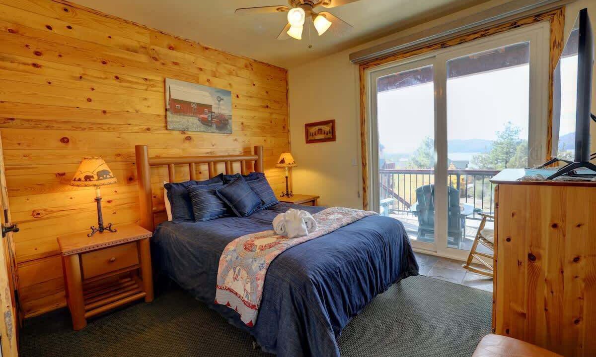 Photo of Bedroom in Castle Glen Estates