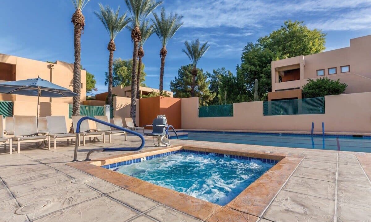 Photo of Outdoor in Paradise Valley Village