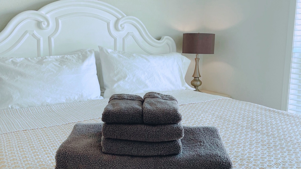 Photo of Bedroom in Meadview