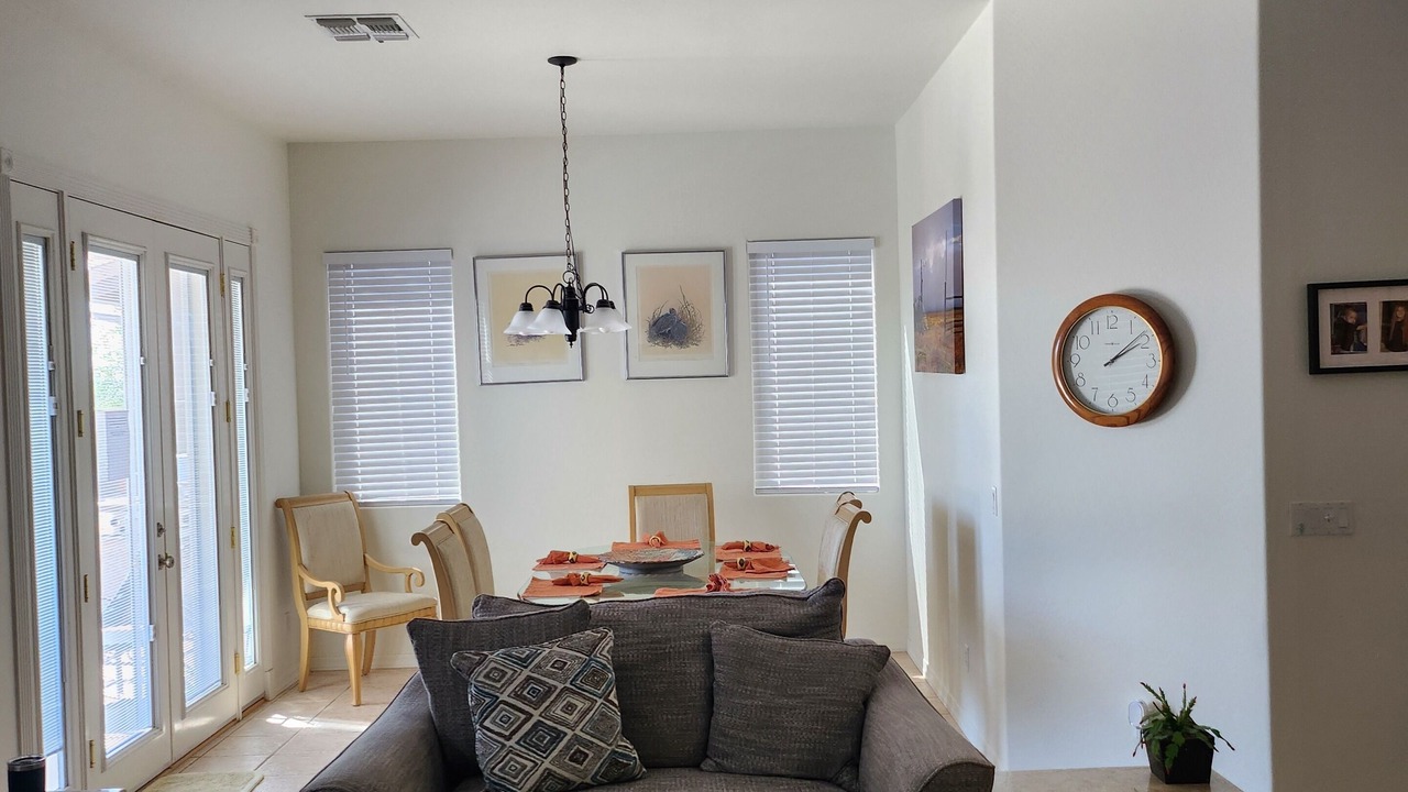 Photo of Livingroom in Gold Canyon