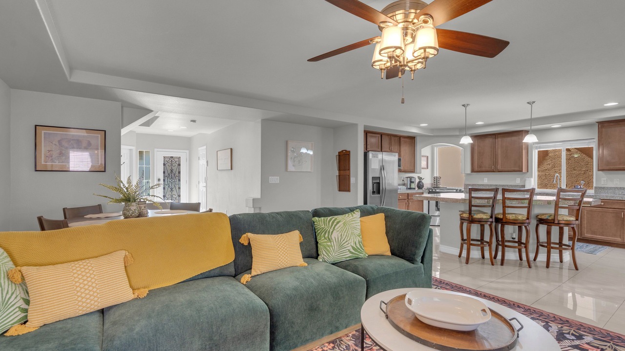 Photo of Livingroom in Enterprise