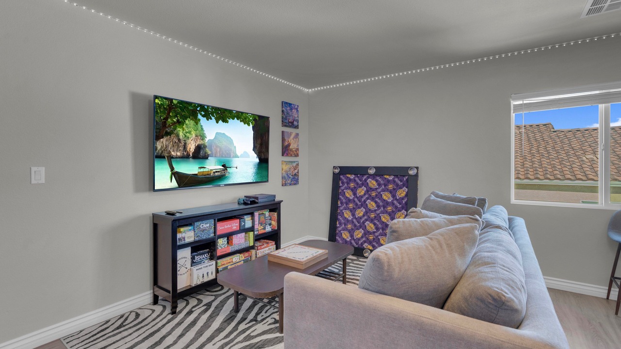 Photo of Livingroom in Enterprise