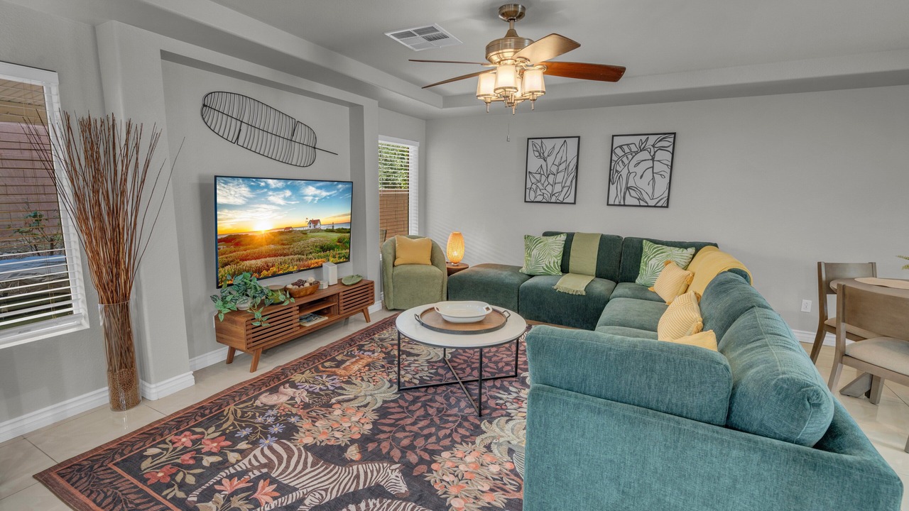 Photo of Livingroom in Enterprise