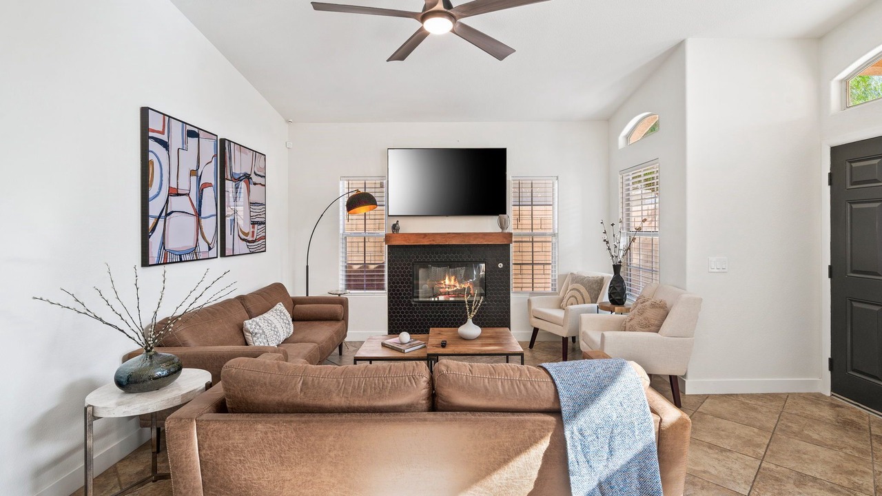 Photo of Livingroom in Desert Hot Springs