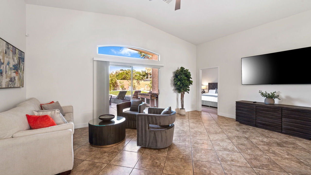 Photo of Livingroom in Desert Hot Springs